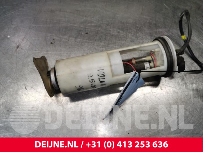 Gebruikte Tank element Pomp Volvo 850 Estate 2.5 TDI Prijs € 75,00 Margeregeling aangeboden door van Deijne Onderdelen Uden B.V.