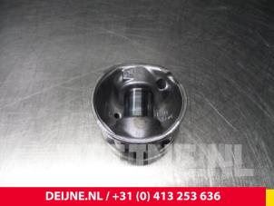 Volvo XC70 Kolben O12724 foto 4
