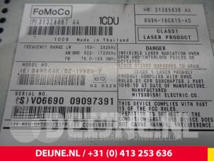 Volvo V70 CD player O12767 photo 3