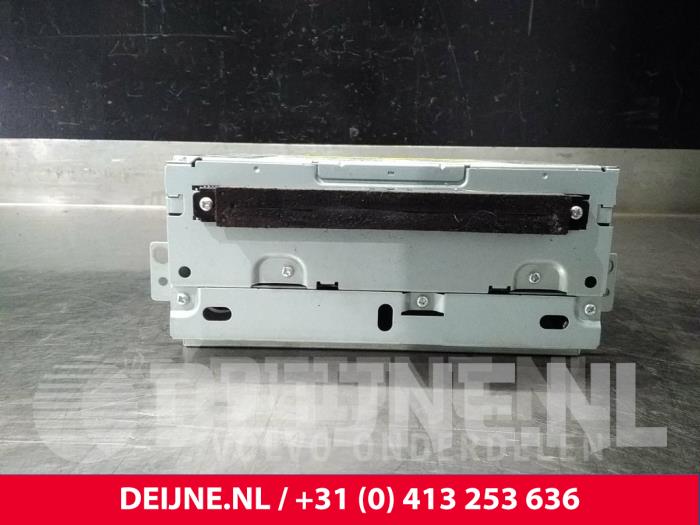 Volvo V70 CD Spieler O12771