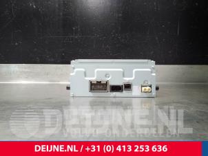 Volvo S60 CD player O12773 photo 2