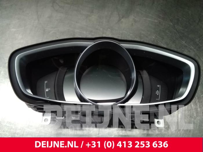 Volvo V40 Kilometerteller KM O12823