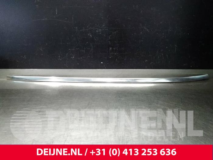 Volvo V60 Dachreling links O12859