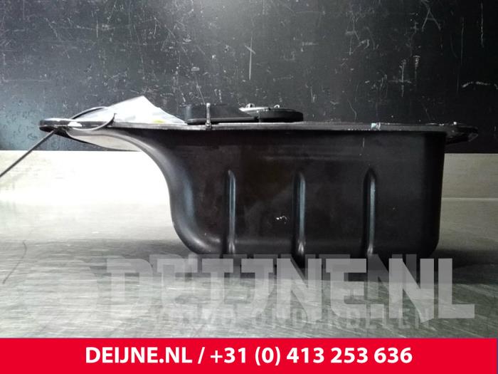 Gebruikte Carterpan Volvo V40 (MV) 1.6 D2 Prijs € 70,00 Margeregeling aangeboden door van Deijne Onderdelen Uden B.V.