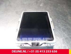 Gebruikte Display Multi Media regelunit Volvo XC90 II 2.0 T8 16V Twin Engine AWD Prijs € 450,00 Margeregeling aangeboden door van Deijne Onderdelen Uden B.V.