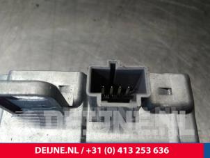 Volvo V40 Electronic ignition key O13017 photo 3