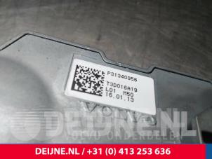 Volvo V40 Electronic ignition key O13017 photo 4
