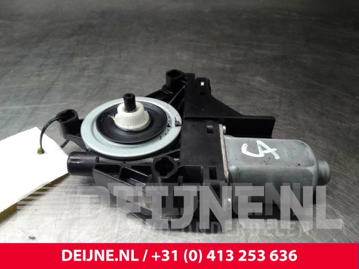 Volvo XC60 Door window motor O13066