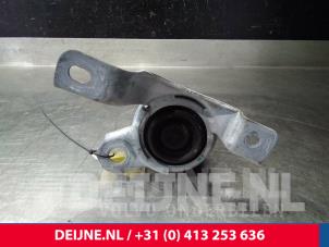 Volvo XC60 Motorsteun O13069 foto 3