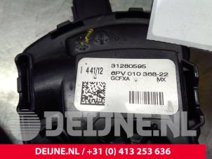 Volvo V40 Gaspedal O13155 foto 2