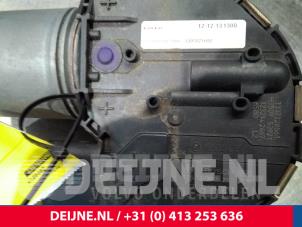 Volvo V40 Front wiper motor O13158 photo 3
