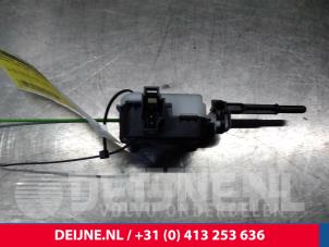 Volvo V40 Tankklep Vergrendelingsmotor O13159 foto 2