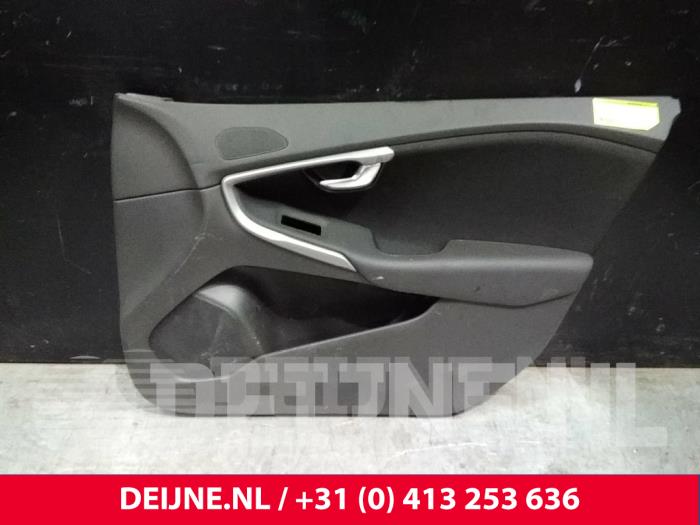 Volvo V40 Türverkleidung 4-türig rechts vorne O13163