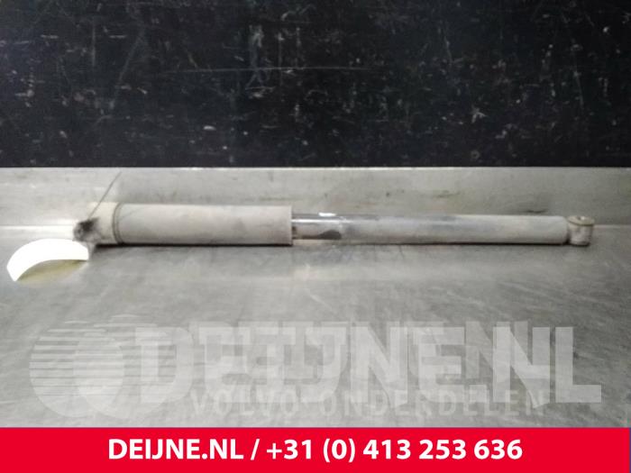 Volvo V40 Stoßdämpfer rechts hinten O13173