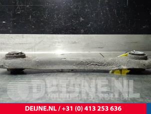 Volvo V40 Draagarm onder rechts-achter O13179 foto 2