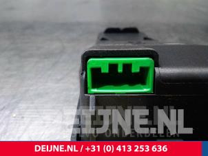 Volvo V40 Bremsassistent Sensor O13199 foto 3