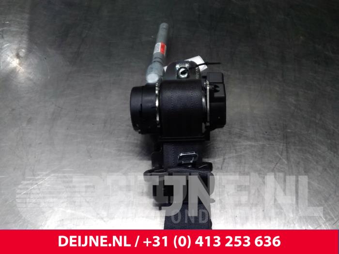 Volvo V70 Sicherheitsgurt links hinten O13236