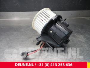 Volvo XC90 Heating and ventilation fan motor O13377 photo 2