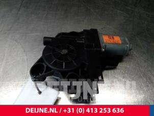 Volvo S40 Door window motor O13414 photo 2