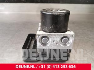 Volvo V40 ABS Pumpe O13508 foto 3