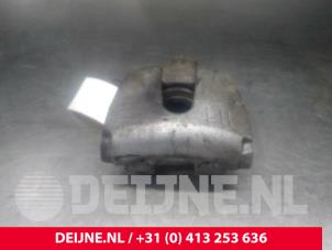 Volvo V40 Front brake calliper, left O13617 photo 2