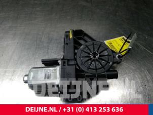 Volvo XC60 Door window motor O13643 photo 2