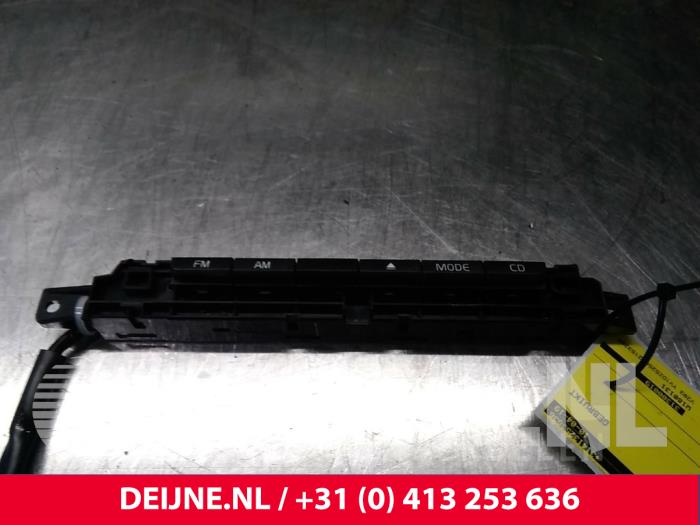 Volvo XC60 Radiobedienfeld O13645