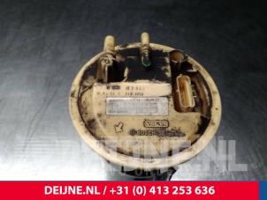Volvo C70 Electric fuel pump O13724 photo 3