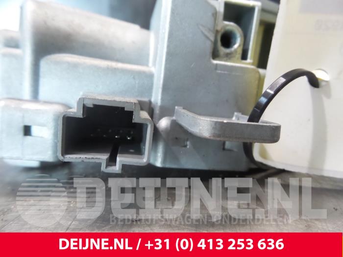 Volvo V40 Steering box lock O13799