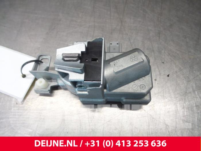 Volvo V40 Stuurhuis Slot O13800