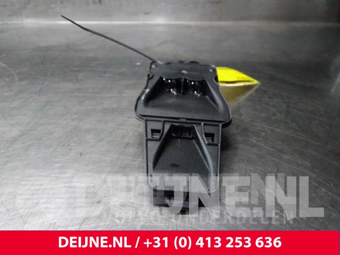 Volvo XC60 Bremsassistent Sensor O13823