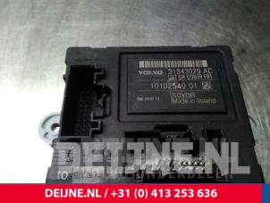 Volvo XC60 Centrale Deurvergrendelings Module O13832 foto 3