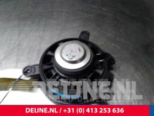 Volvo XC60 Luidspreker O13880 foto 2