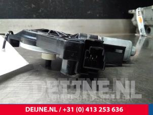 Volvo XC60 Raammotor Portier O13884 foto 3