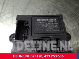 Volvo XC60 Central door locking module O13889 photo 3