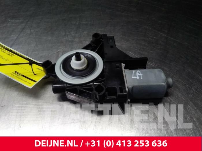 Volvo XC60 Raammotor Portier O14040