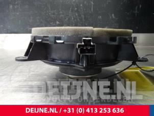 Volvo XC60 Speaker O14046 photo 3