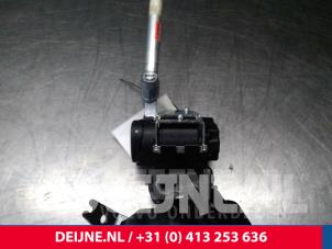 Volvo V70 Rear seatbelt, right O14073 photo 2