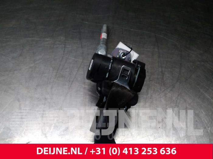 Volvo V70 Sicherheitsgurt links hinten O14074