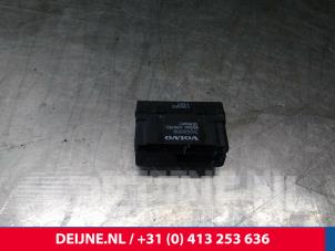 Gebruikte Module (diversen) Volvo S80 (AR/AS) 2.4 D 20V Prijs € 20,00 Margeregeling aangeboden door van Deijne Onderdelen Uden B.V.