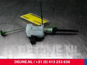 Volvo S80 Tankklappe Verriegelungsmotor O14809 foto 2