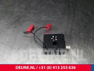 Volvo S80 Antenna Amplifier O14810 photo 2