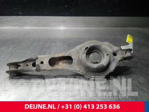 Volvo V50 Rear spring retainer, left O14864 photo 3