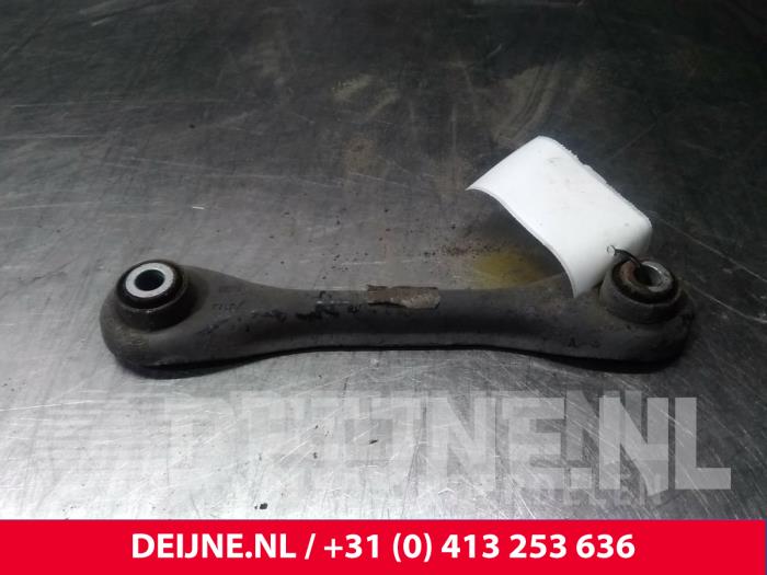 Volvo V50 Draagarm onder links-achter O14868