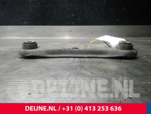 Volvo V50 Rear lower wishbone, left O14868 photo 2