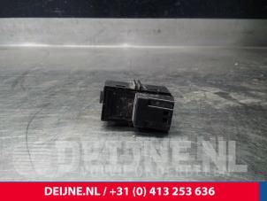 Volvo V60 Zentralverriegelung Schalter O14937 foto 2