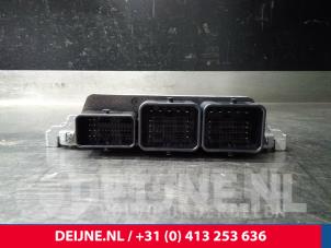 Volvo V60 Engine management computer O14950 photo 3