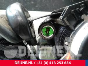 Volvo V60 Rear seatbelt, left O14968 photo 3