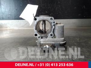 Volvo V60 Throttle body O14977 photo 3