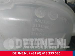 Volvo V60 Expansion vessel O15000 photo 3